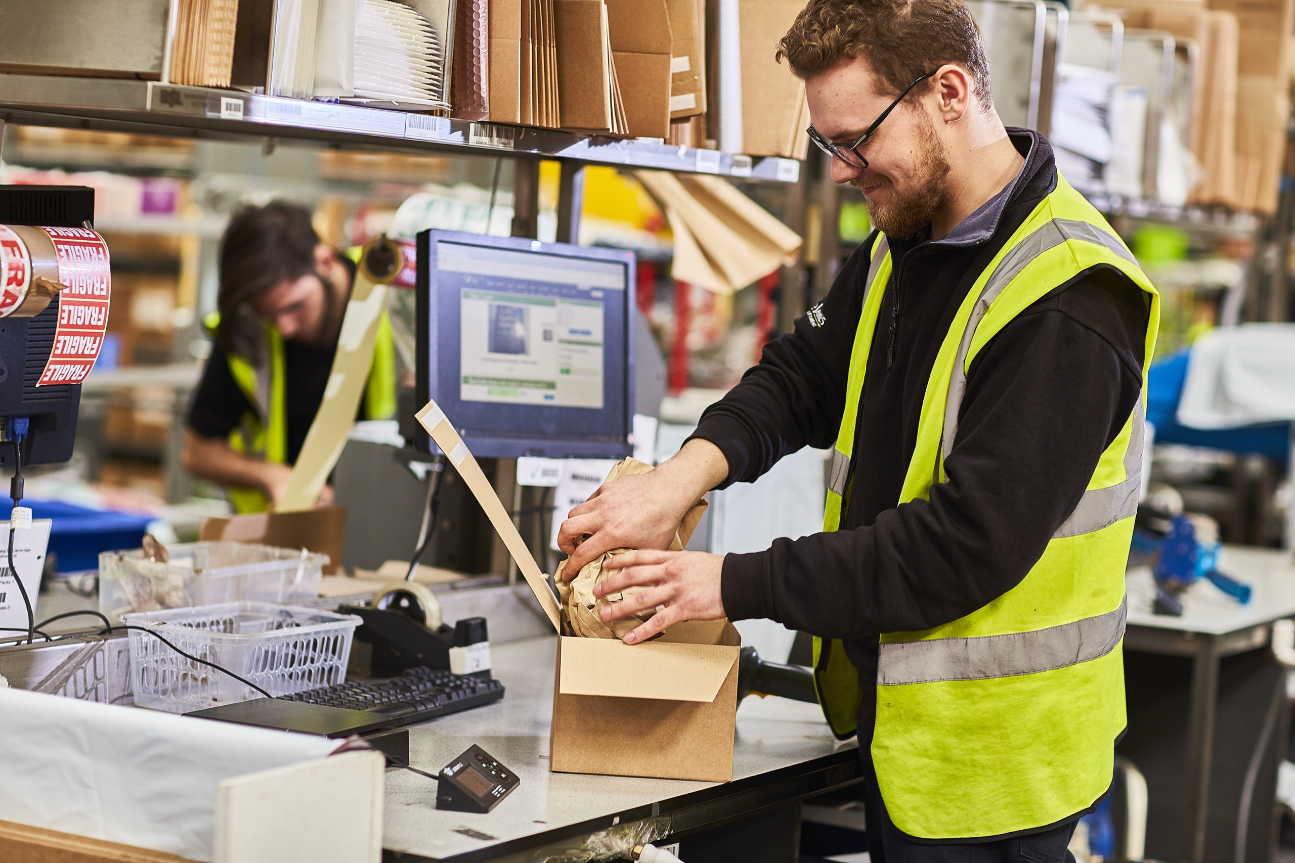 packaging James & James Fulfilment