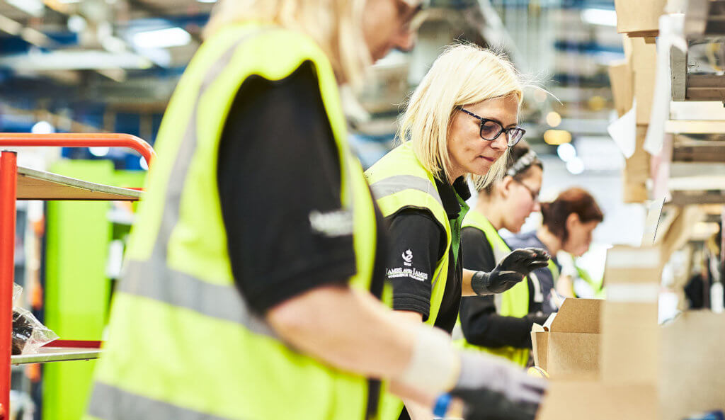 Las Vegas Fulfillment Center 5 FC packing