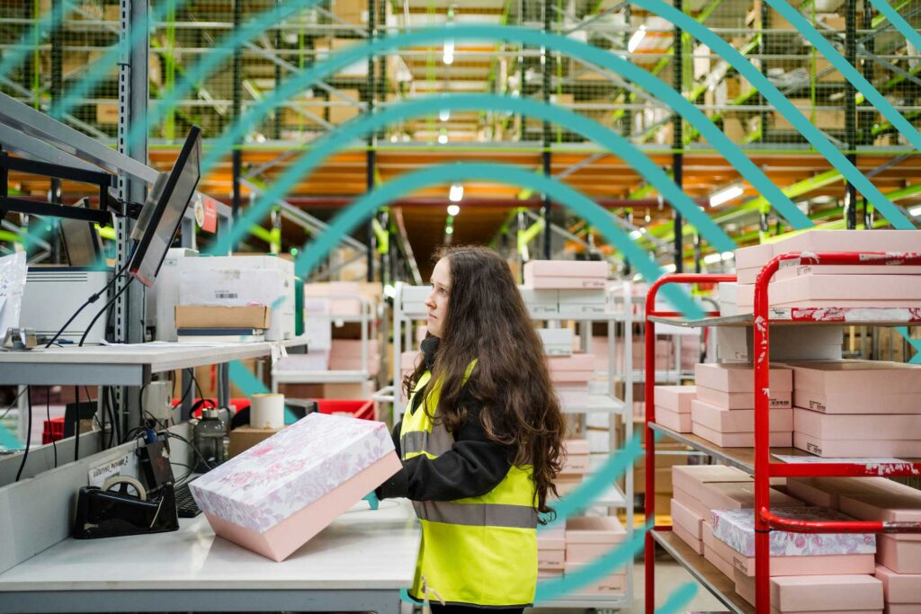 How Does Inventory Management Work With a 3PL?